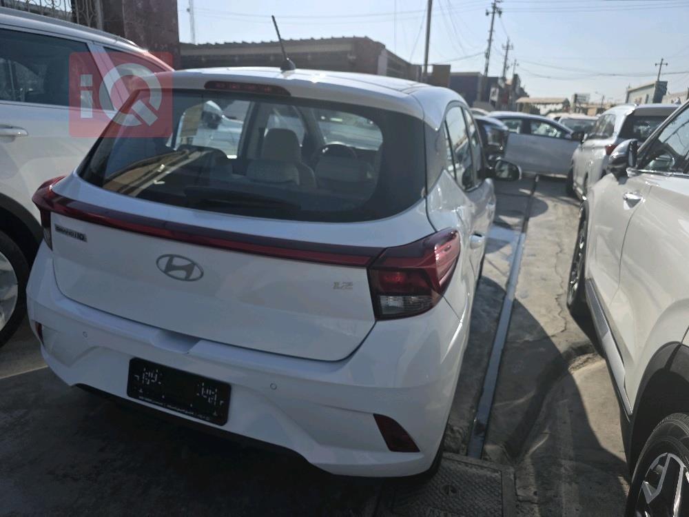 هيونداي i10